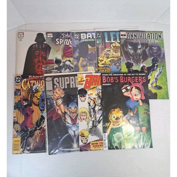 Comic & Graphic Novel Lot 30+ DC Marvel Indie Superman Predator Batman Harley - Picture 4 of 5